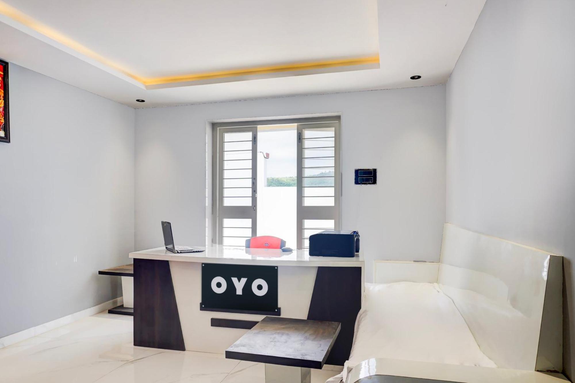 Hotel O Jeevan Restaurant & Lodging Kavathe 外观 照片